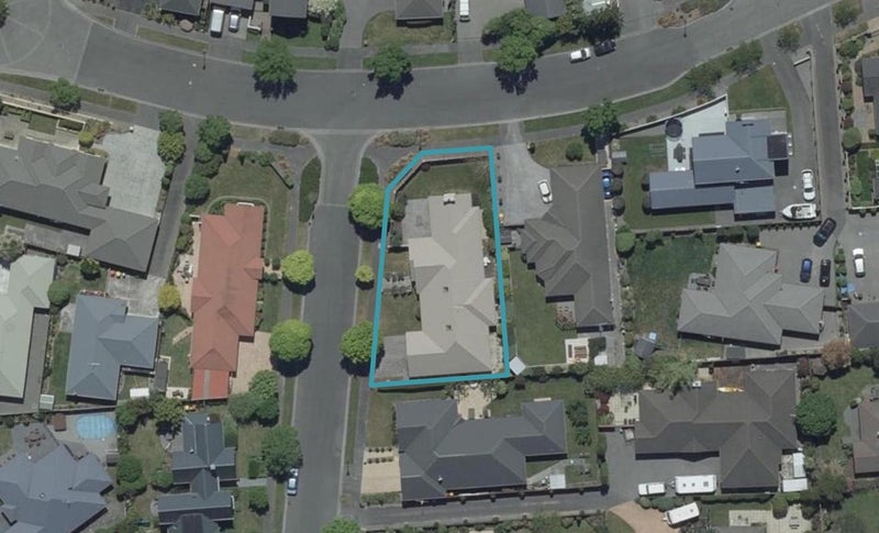 1 Baltimore Green, Shirley, Christchurch - Carousel 1
