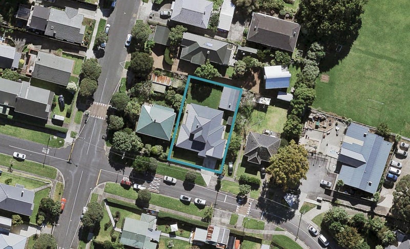 31 Shorwell Street, Sandringham, Auckland - Carousel 1