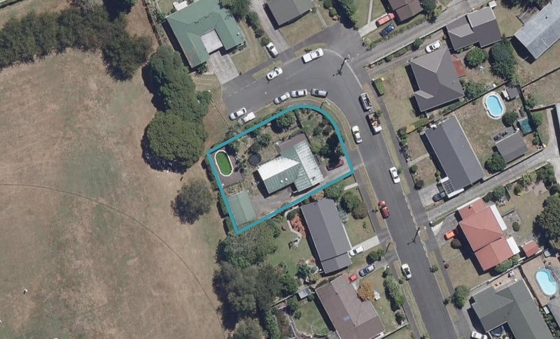 47 Regent Street, Silverdale, Hamilton - Carousel 1