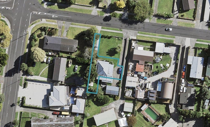 5/1 Blanes Road, Weymouth, Auckland - Carousel 1