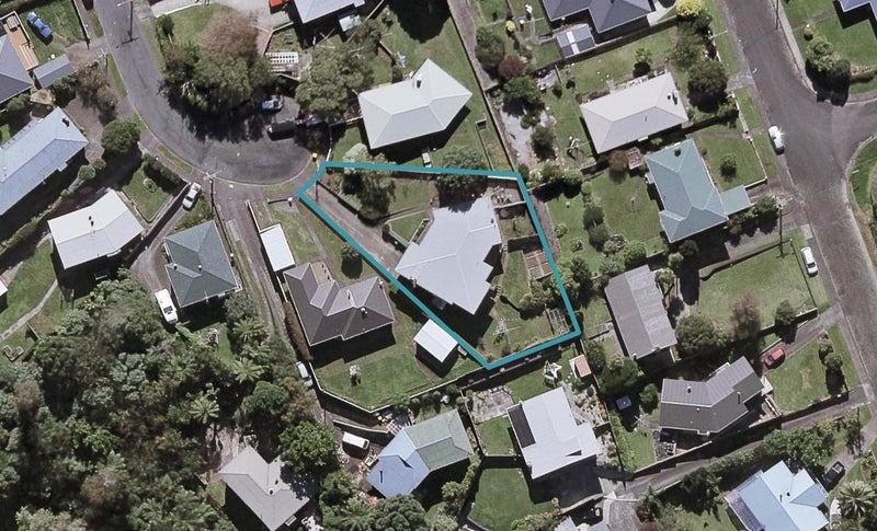 28 Stuart Place, Blagdon, New Plymouth - Carousel 1