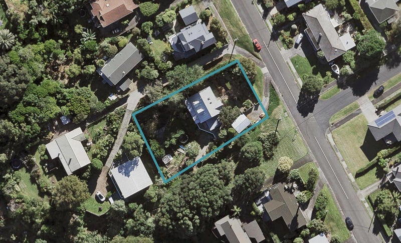 30 Palmerston Road, Birkenhead, Auckland - Carousel 1