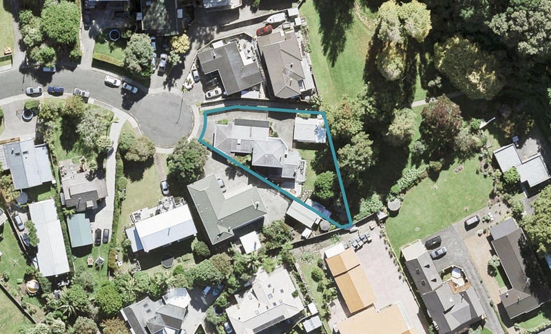 2 Mckenzie Avenue, Arkles Bay, Whangaparaoa - Carousel 1