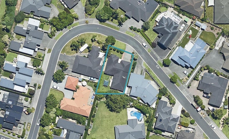 8 Jarrah Park Drive, Pyes Pa, Tauranga - Carousel 1