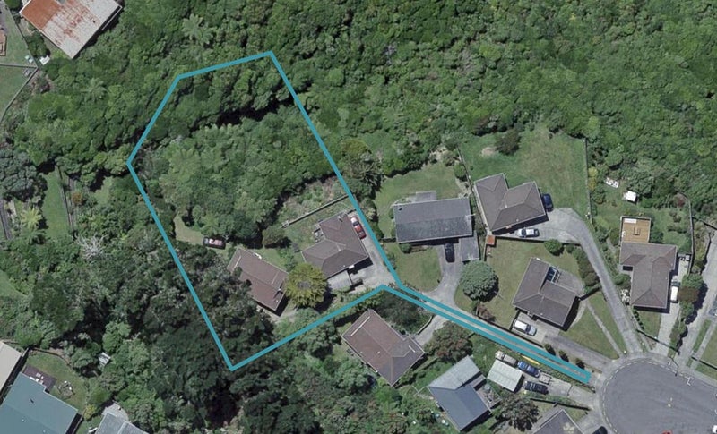 27B Fernhaven Grove, Newlands, Wellington - Carousel 1