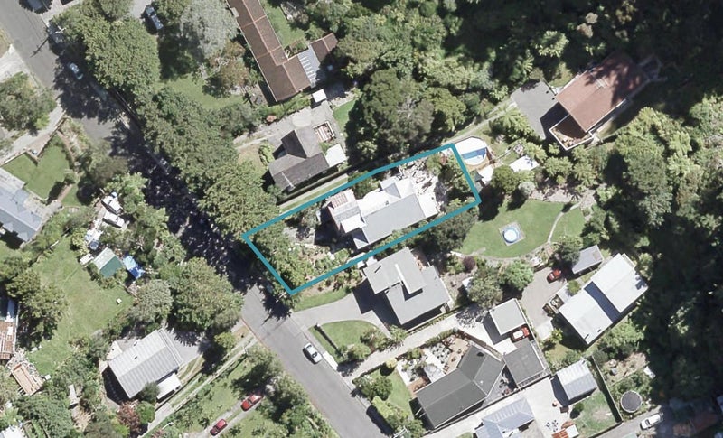 29 Elmslie Road, Pinehaven, Upper Hutt - Carousel 1