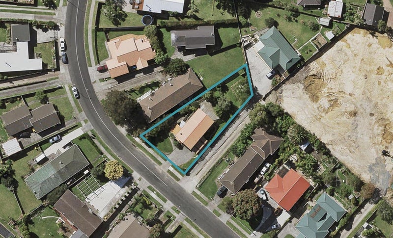 86 Cardiff Road, Pakuranga, Auckland - Carousel 1