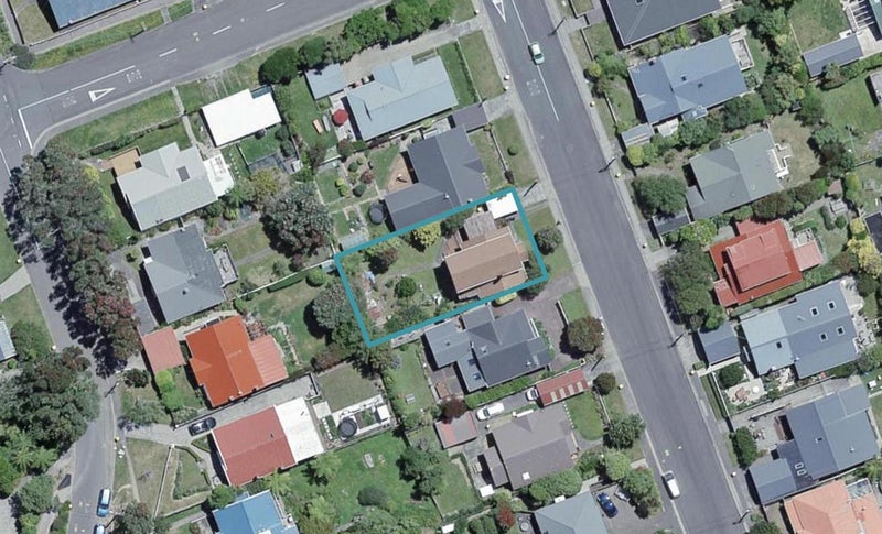 44 Kano Street, Karori, Wellington - Carousel 1