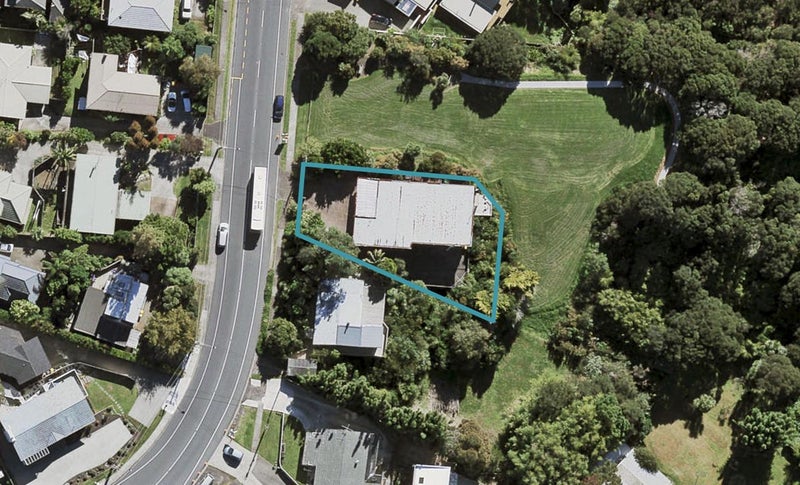 31 Sunset Road, Totara Vale, Auckland - Carousel 1