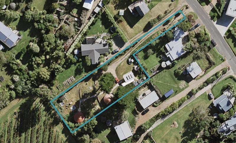 397A Sea View Road, Onetangi, Waiheke Island - Carousel 1