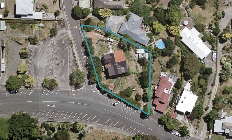 99 Chaucer Road North, Hospital Hill, Napier - Carousel 1