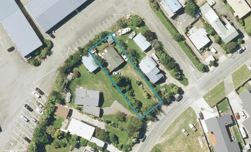 42 Beach Road, Waikawa, Picton - Carousel 1