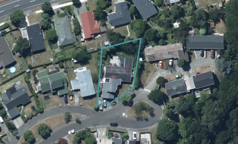 44 Hicks Close, Whitby, Porirua - Carousel 1
