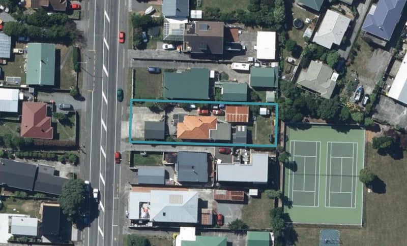 11 Main Road, Titahi Bay, Porirua - Carousel 1