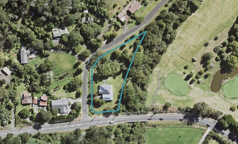 1 Parklands Avenue, Swanson, Auckland - Carousel 1