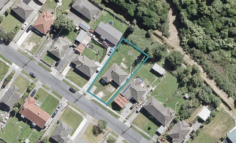 23 Wilkie Crescent, Naenae, Lower Hutt - Carousel 1
