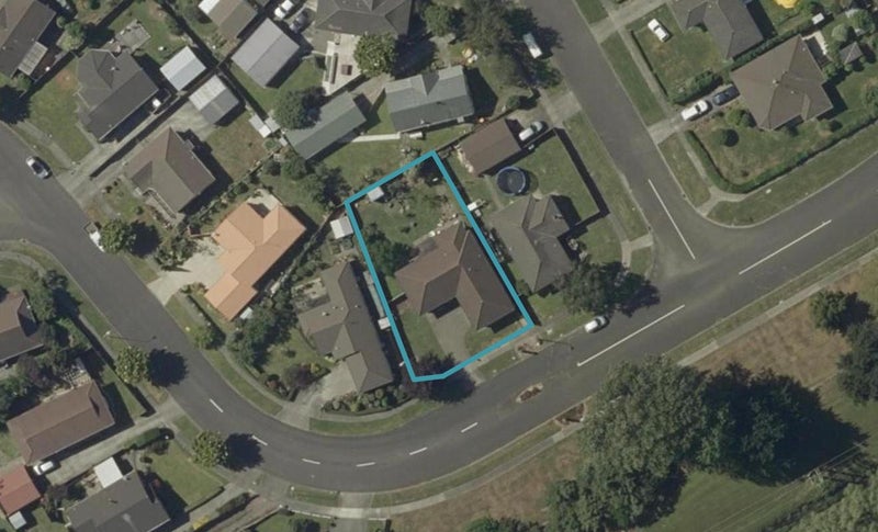 16 Dalfield Place, Highbury, Palmerston North - Carousel 1