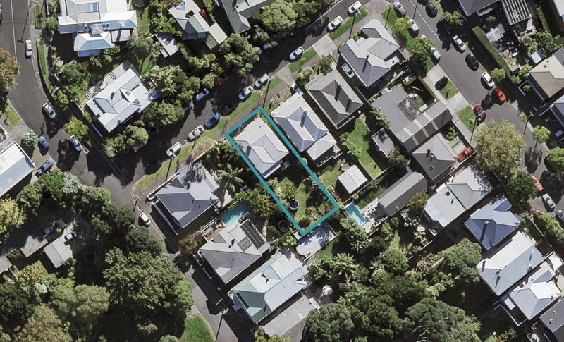 8 Julian Street, Grey Lynn, Auckland - Carousel 1