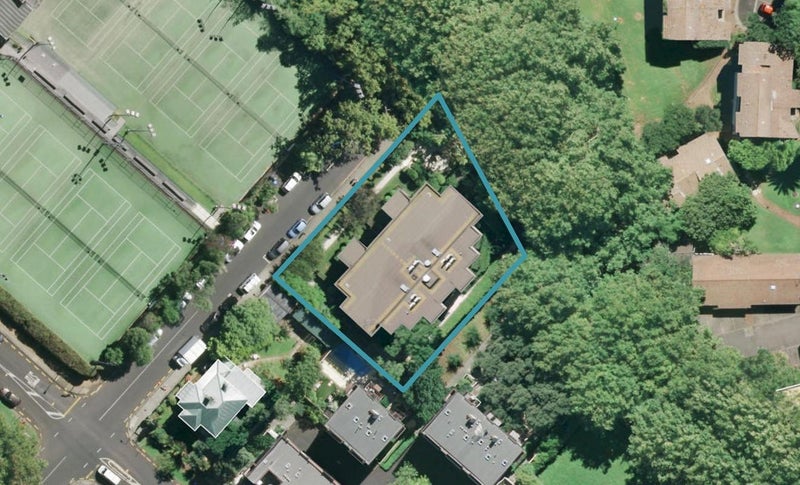 2B/24 Domain Drive, Parnell, Auckland - Carousel 1