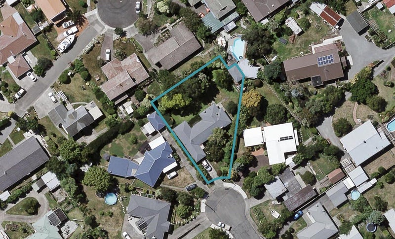 200 Tudor Avenue, Mayfair, Hastings - Carousel 1