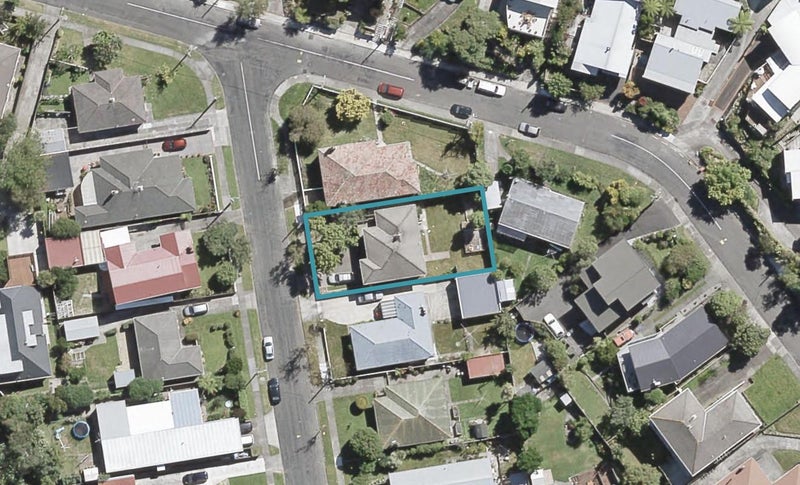 1 Parnell Street, Fairfield, Lower Hutt - Carousel 1