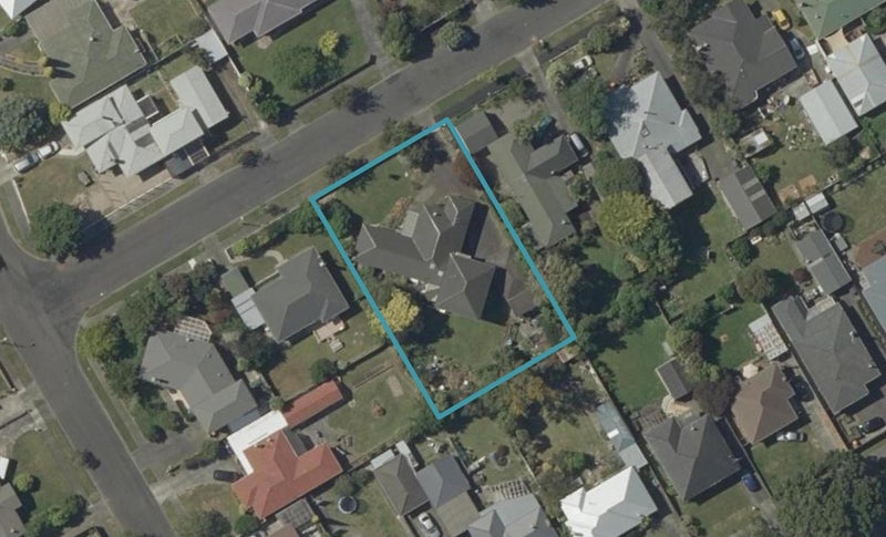 61 Miro Street, Takaro, Palmerston North - Carousel 1
