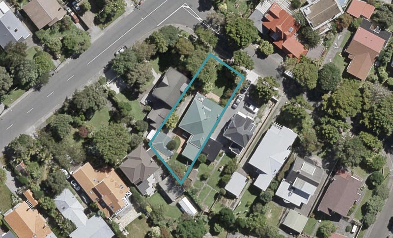 4 Totara Crescent, Woburn, Lower Hutt - Carousel 1