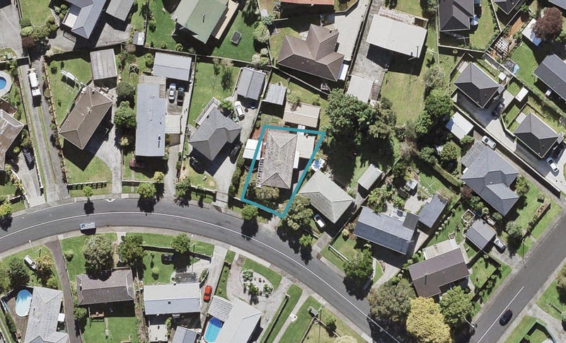48 Felgrove Street, Glendene, Auckland - Carousel 1