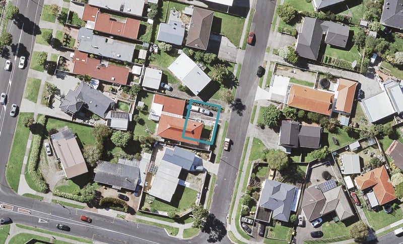 4 Vanbrugh Place, Bucklands Beach, Auckland - Carousel 1