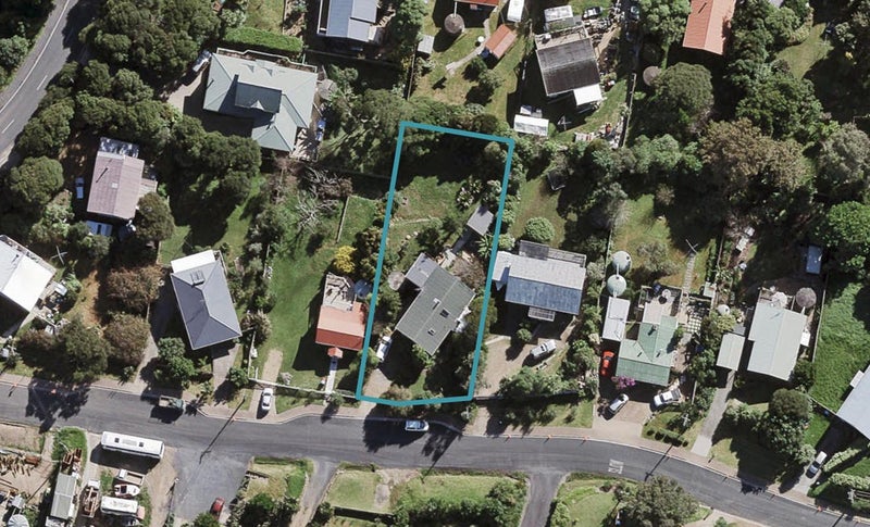8A Waitai Road, Ostend, Waiheke Island - Carousel 1