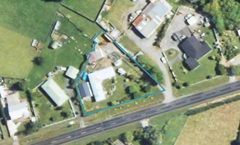 21 Beaconsfield Road, Midhirst, Stratford - Carousel 1