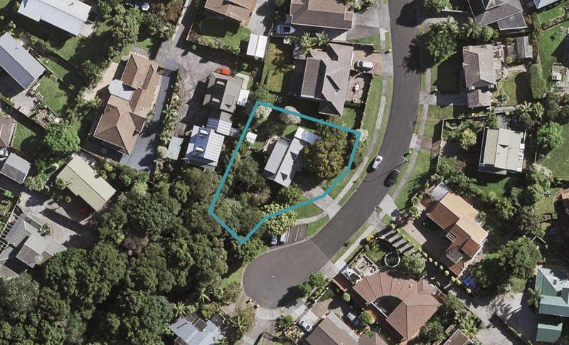 5 Corokia Place, Totara Heights, Auckland - Carousel 1