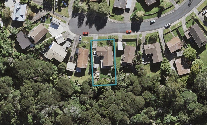 14 Thistledew Place, Bayview, Auckland - Carousel 1