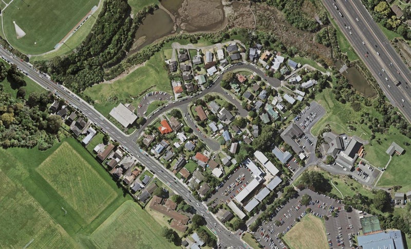 3A Raupapa Street, Northcote, Auckland - Carousel 1