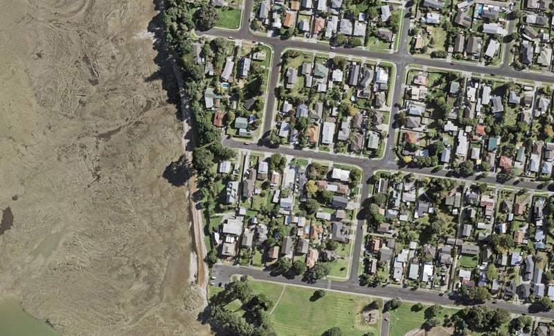 34 McInnes Road, Weymouth, Auckland - Carousel 1