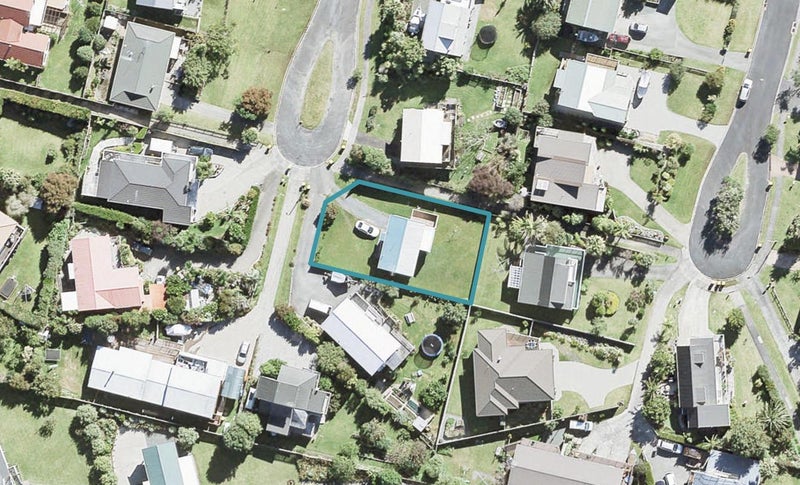 16 Hinemoa Place, Snells Beach, Snells Beach - Carousel 1