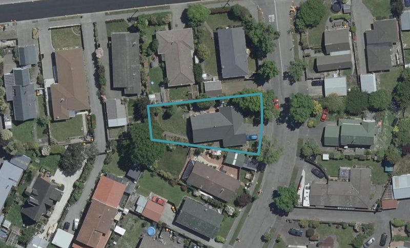 31 Connemara Drive, Northwood, Christchurch - Carousel 1
