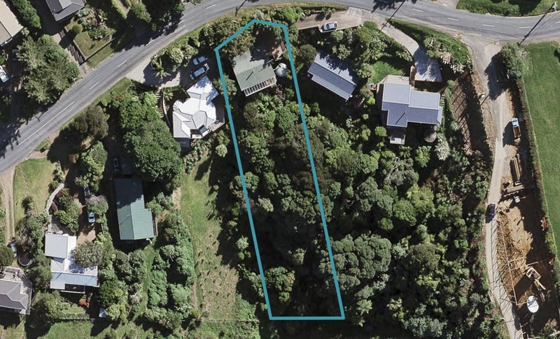 51 Junction Road, Palm Beach, Waiheke Island - Carousel 1