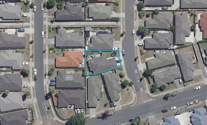 3 Nobleman Place, Hamilton East, Hamilton - Carousel 1