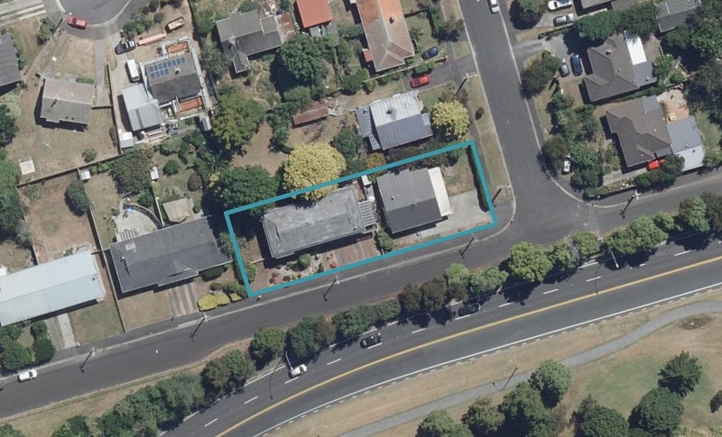 1 Graham Street, Hamilton East, Hamilton - Carousel 1