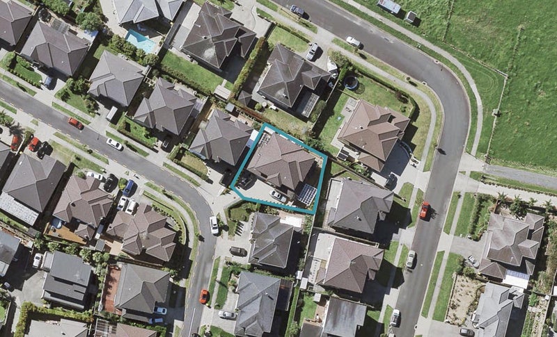 21 Andy Crescent, Flat Bush, Auckland - Carousel 1