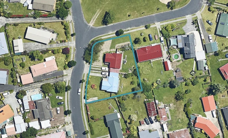 5 Chapman Place, Fairy Springs, Rotorua - Carousel 1