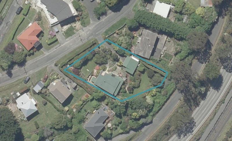 7 Kea Street, Saint Leonards, Dunedin - Carousel 1