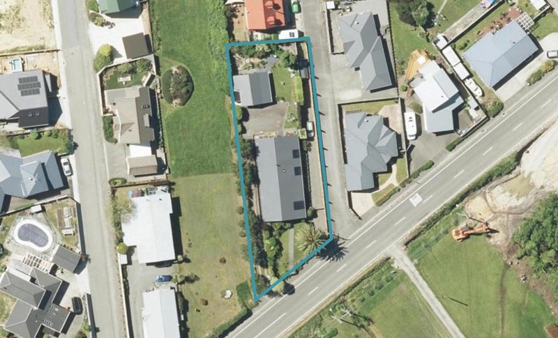 251 Waikawa Road, Waikawa, Picton - Carousel 1