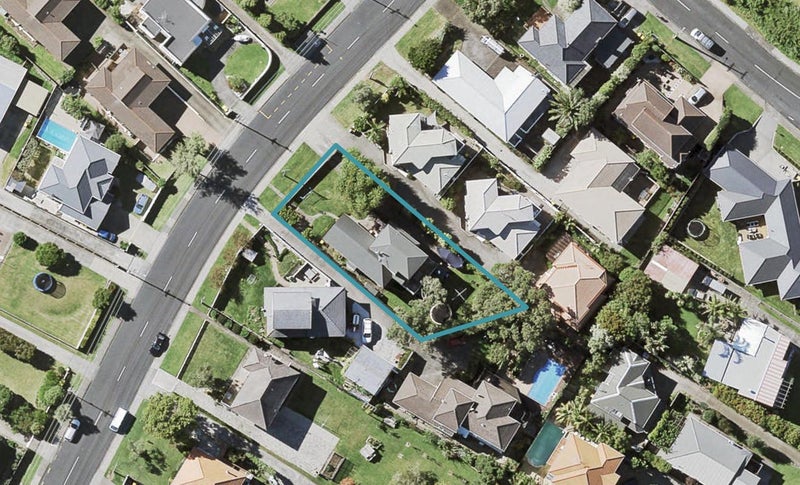 87 Litten Road, Cockle Bay, Auckland - Carousel 1