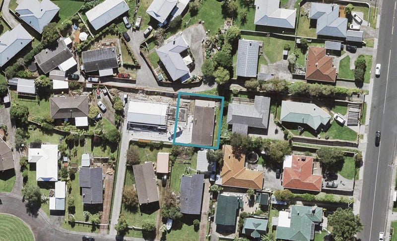 7A Newland Grove, Henderson, Auckland - Carousel 1