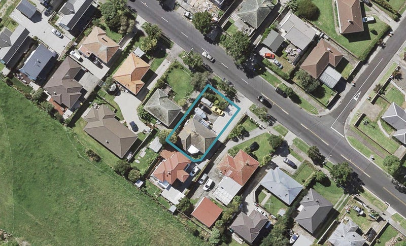 55 Apirana Avenue, Glen Innes, Auckland - Carousel 1