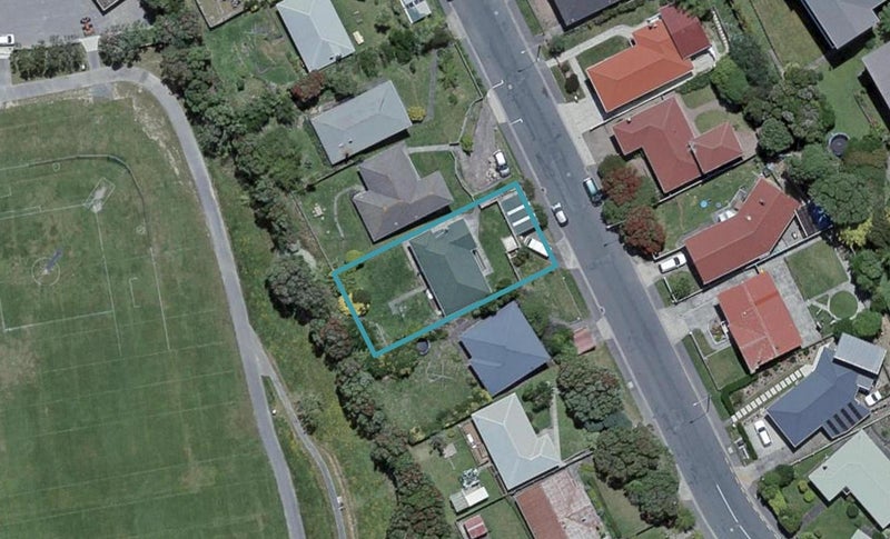 93 Kenmore Street, Newlands, Wellington - Carousel 1