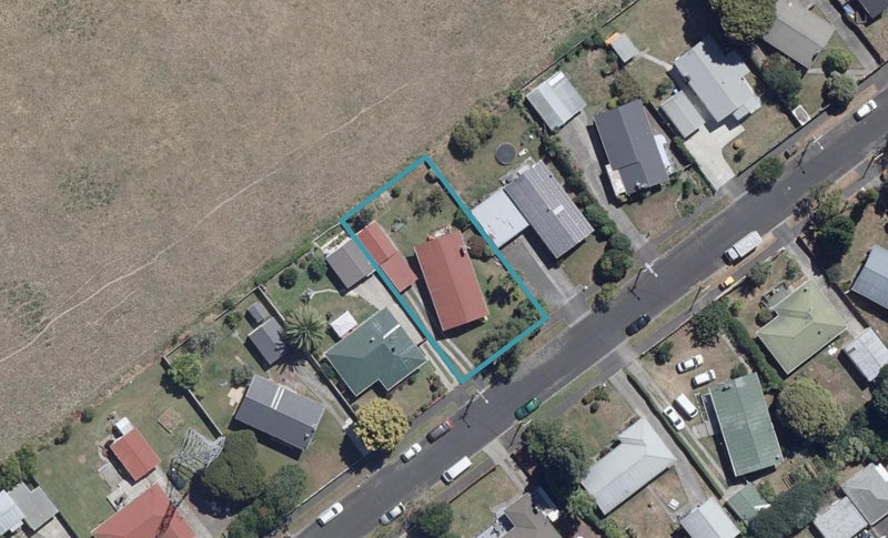 29 Sheridan Street, Silverdale, Hamilton - Carousel 1