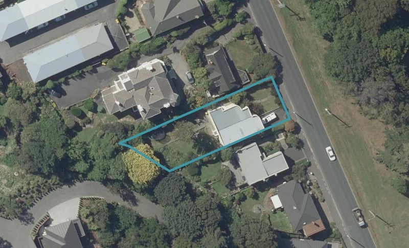86 Eglinton Road, Mornington, Dunedin - Carousel 1